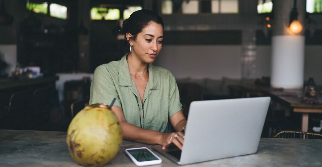 Young woman looking at the different Spanish dialects
