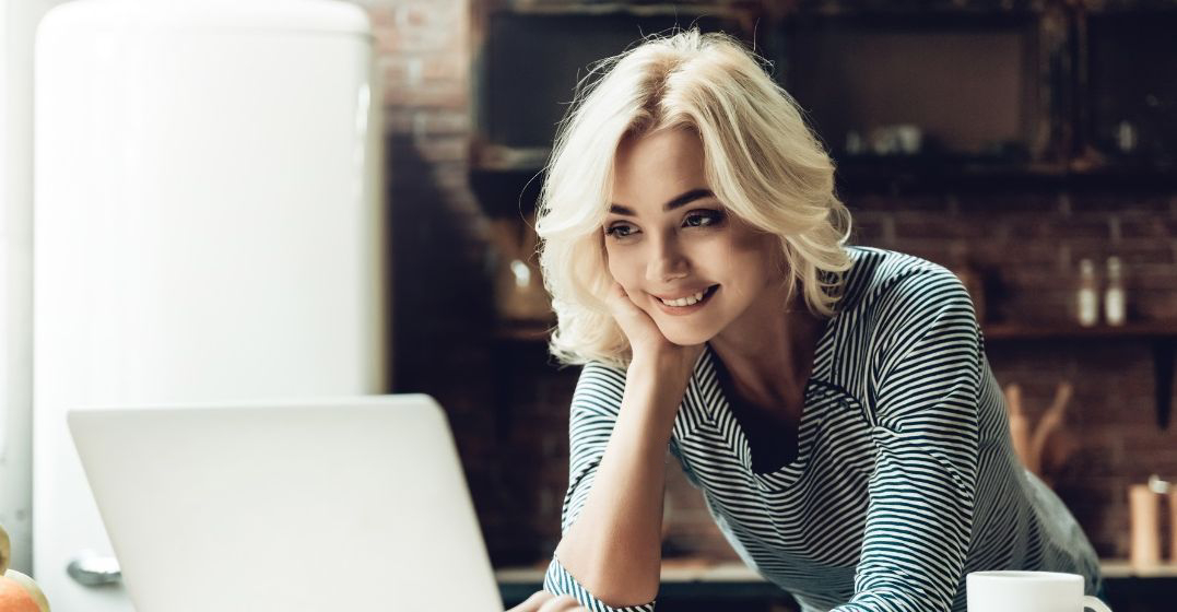 Woman learning forman and informal French