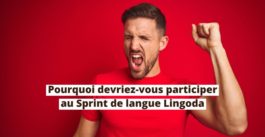 Un homme enthousiaste qui a terminé le sprint du lingoda