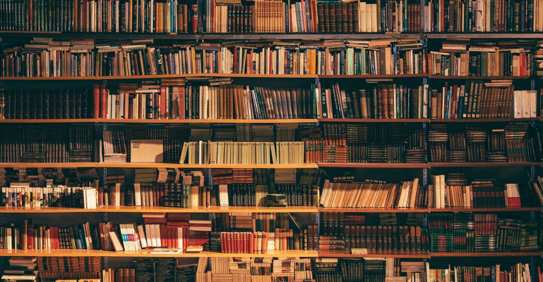 showing a library of the best books to learn spanish