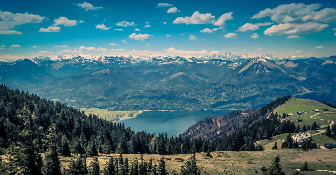 Austrian mountains representing the languages spoken in Austria