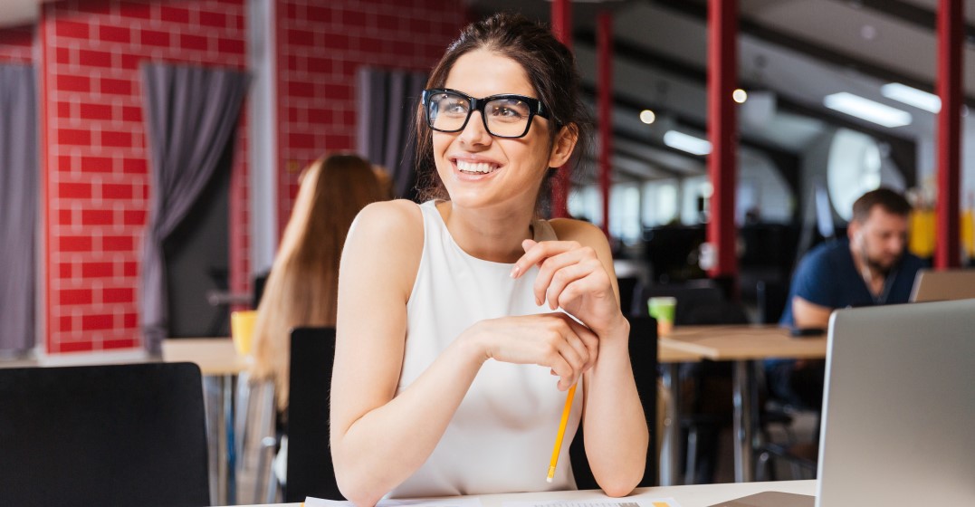 woman learning spanish phrases for the holidays