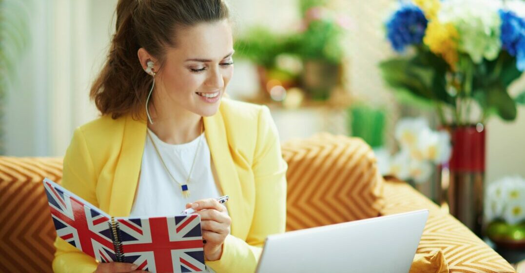 Woman studying English online: What languages are spoken in the UK?