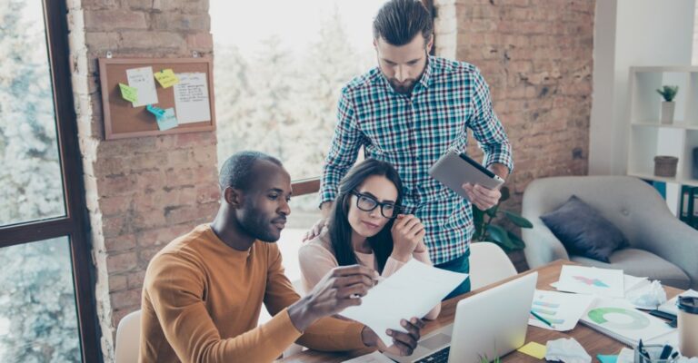 Erfolg durch Sprachen? In diesen Jobs zahlt sich Zweisprachigkeit aus