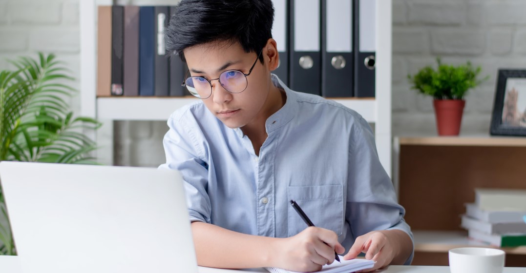 english student learning the difference between active and stative verbs