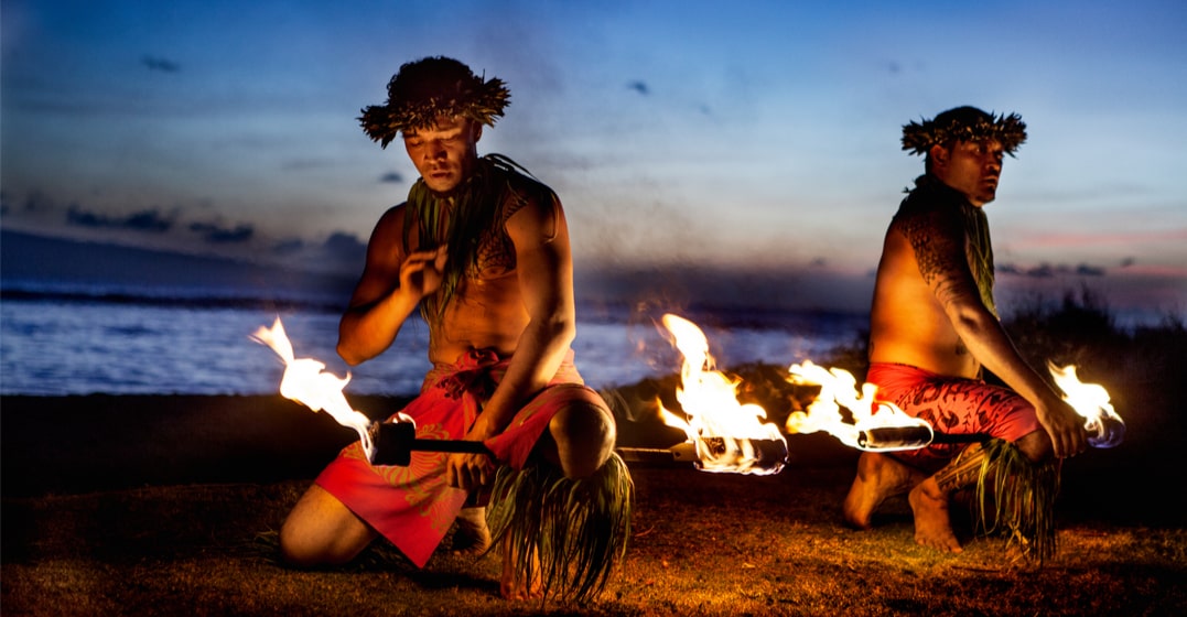native hawaiian language being spoken by hawaiian dancers