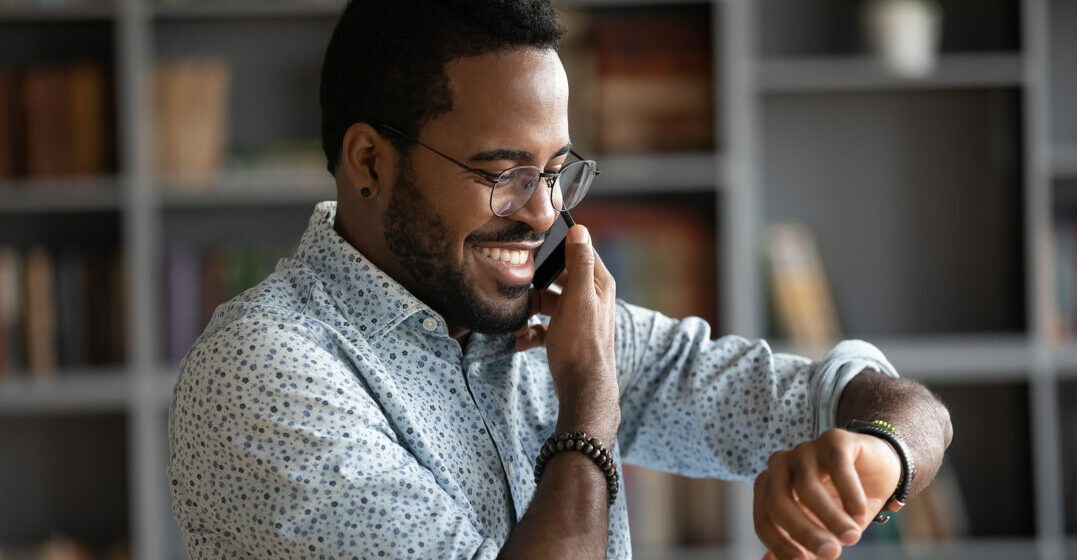 Man making an appointment in English