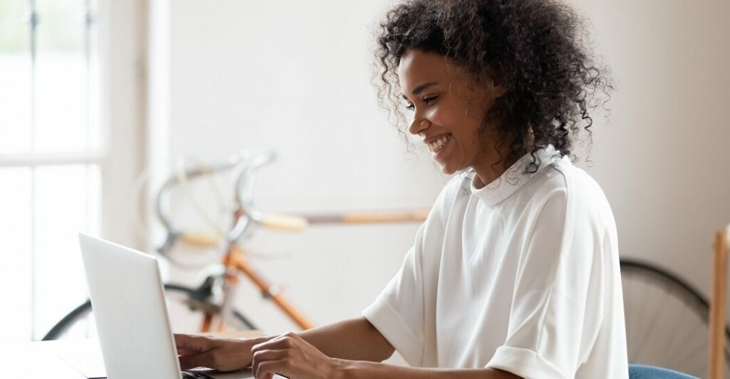 WHEN DO I USE MI OR ME visual data 2